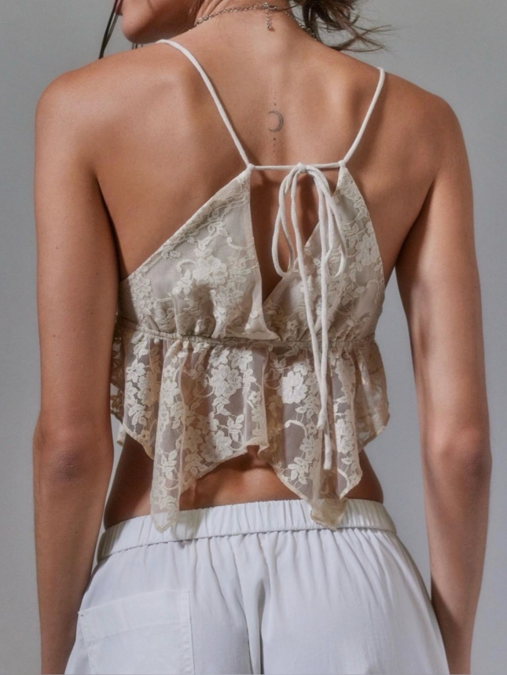 NWT Urban Outfitters Tabitha Lace Top M - Picture 2 of 7